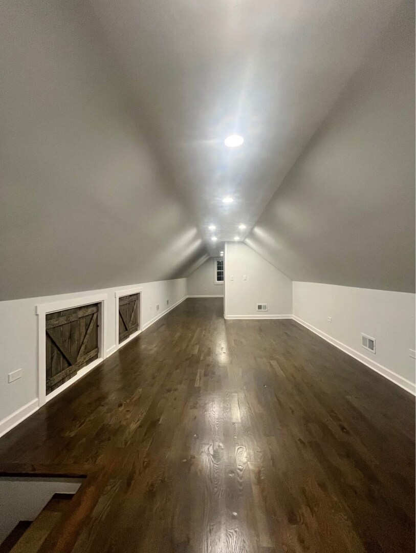 Building Photo - 5212 S Lorel Ave