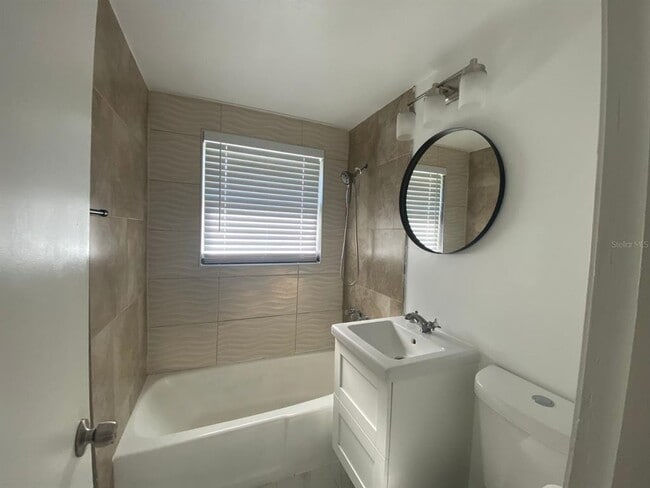 Building Photo - 1601 Faust Dr