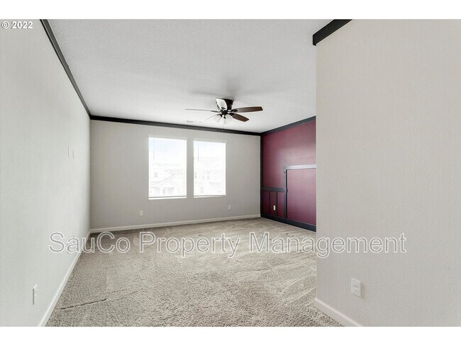 Building Photo - 8037 SE Engelmann St