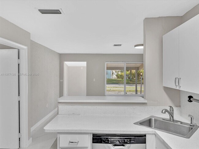 Building Photo - 6800 Raleigh St