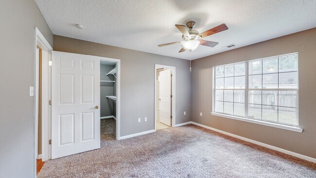 Building Photo - 3 Bedroom 2 Bathroom Home - Hope Creek Subdivision - Richmond Hill