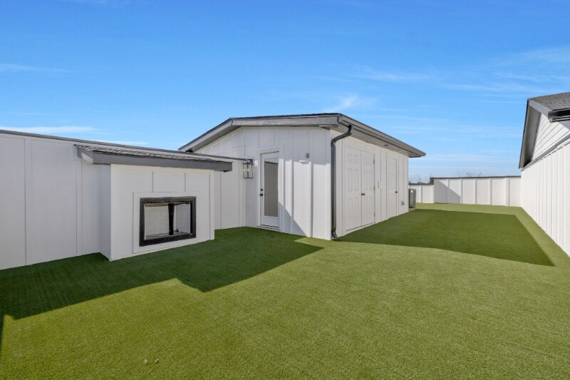 Building Photo - 1425 Doc Johns Blvd