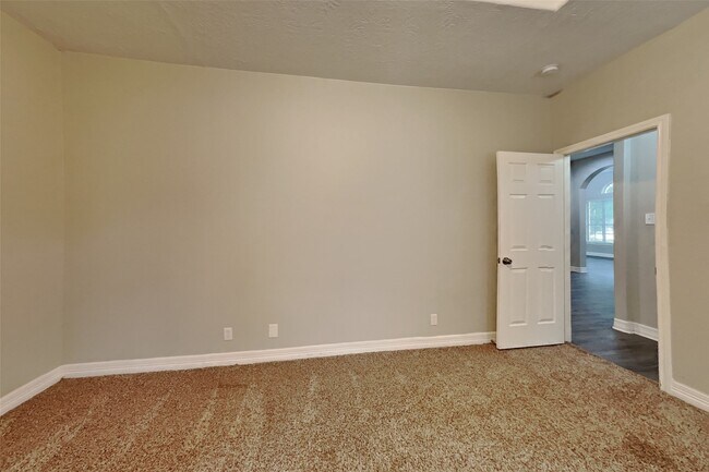 Building Photo - 18407 Lost Maples Ct