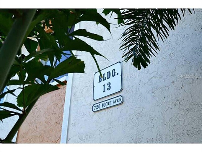 Building Photo - 720 100th Ave N