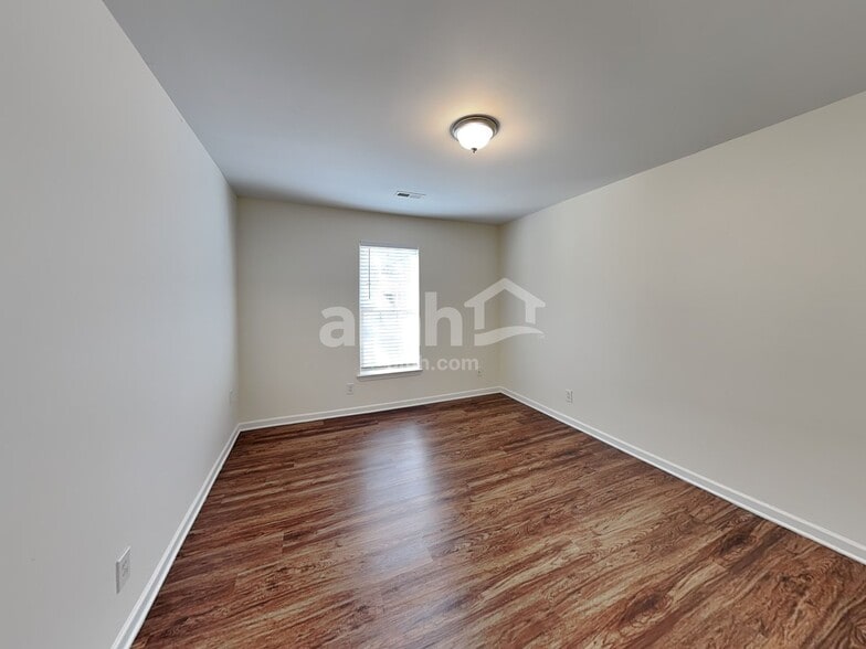 Building Photo - 7419 Gate Key Ct