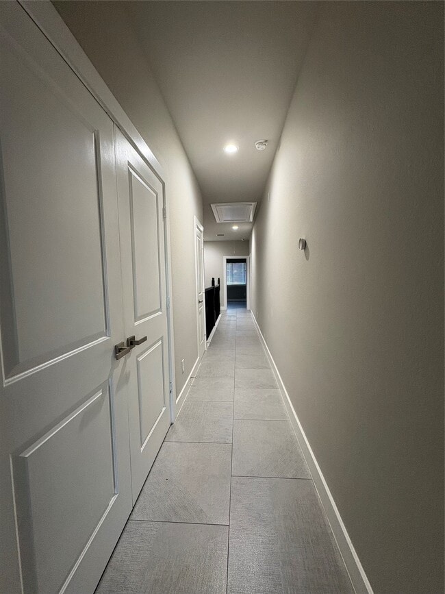 Building Photo - 3732 Seabrook St