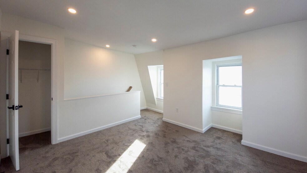 Building Photo - 124 N Reservoir St