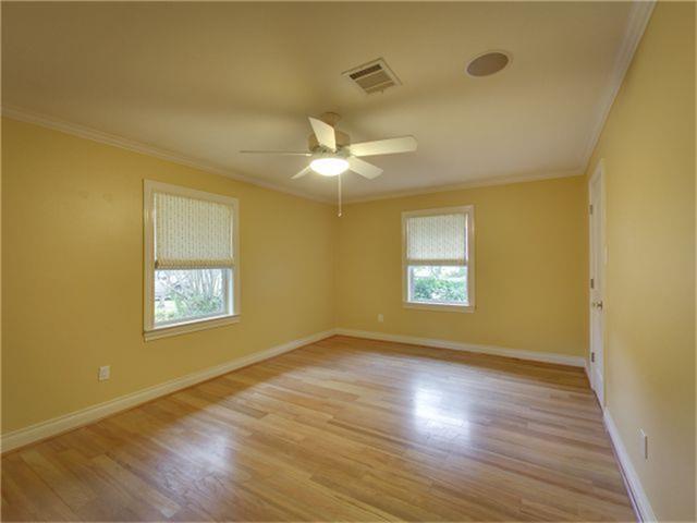 Building Photo - 4517 Tonawanda Dr