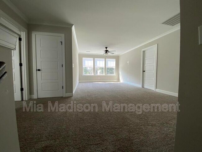 Building Photo - 54 Misty Marsh Dr