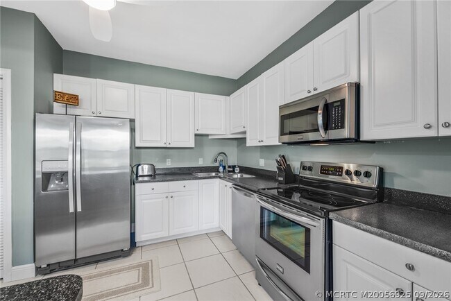 Building Photo - 13226 Harbour Ridge Blvd
