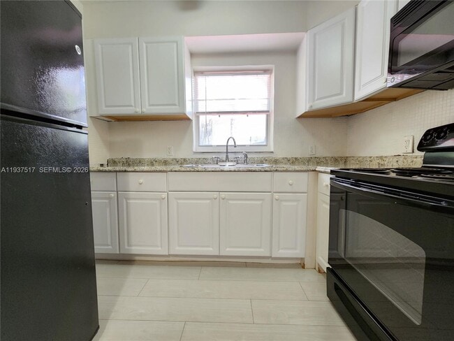 Building Photo - 8335 NE 3rd Ave