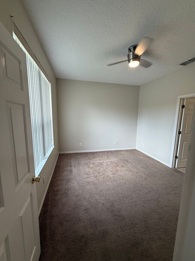 Building Photo - Chickasaw Place 3 Bedroom +Office or 4th B...