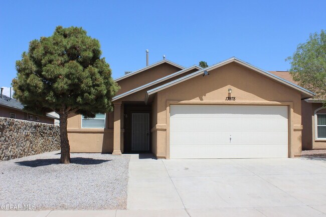 Building Photo - 13978 Vaquero Rock Dr