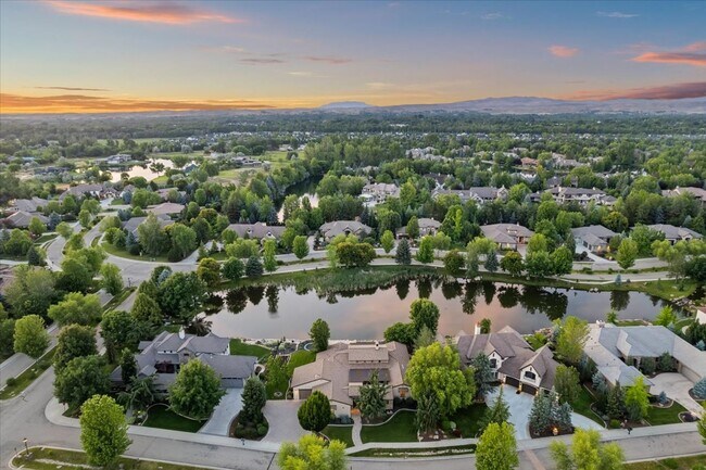 Building Photo - Resort Living in Desirable Eagle Idaho