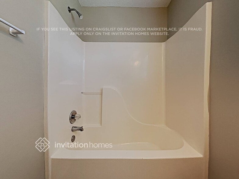 Building Photo - 112 Auburn Park