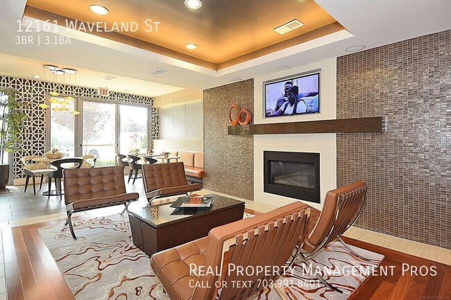 Building Photo - 12161 Waveland St