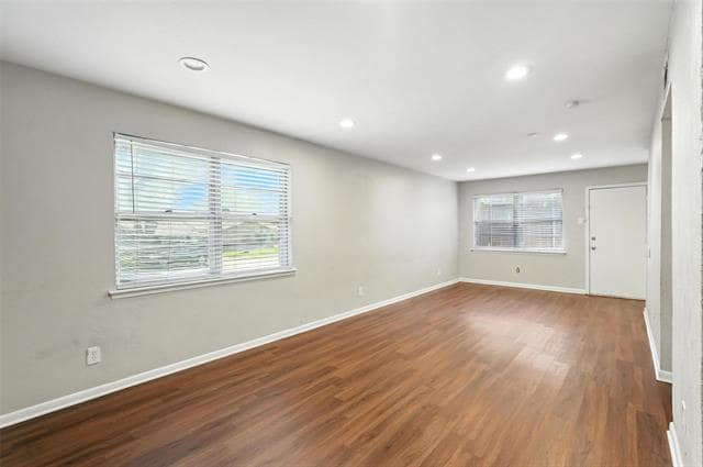 Building Photo - 4212 Ashwood Dr