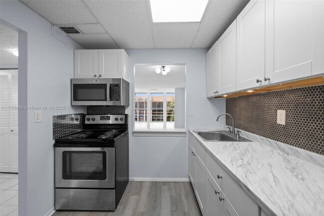 Building Photo - 851 Three Islands Boulevard