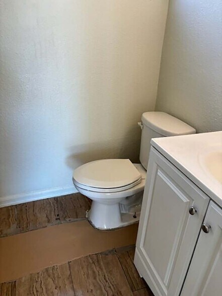 Building Photo - 1318 Rexford Pl