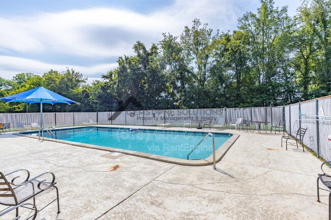 Building Photo - 2004 Granville Rd