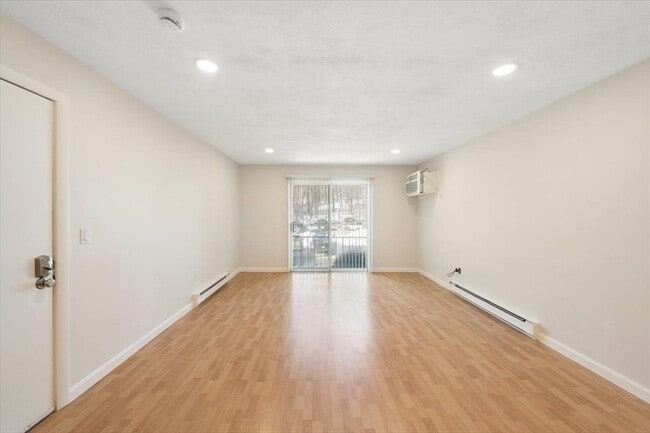 Building Photo - 176 Swanson Rd