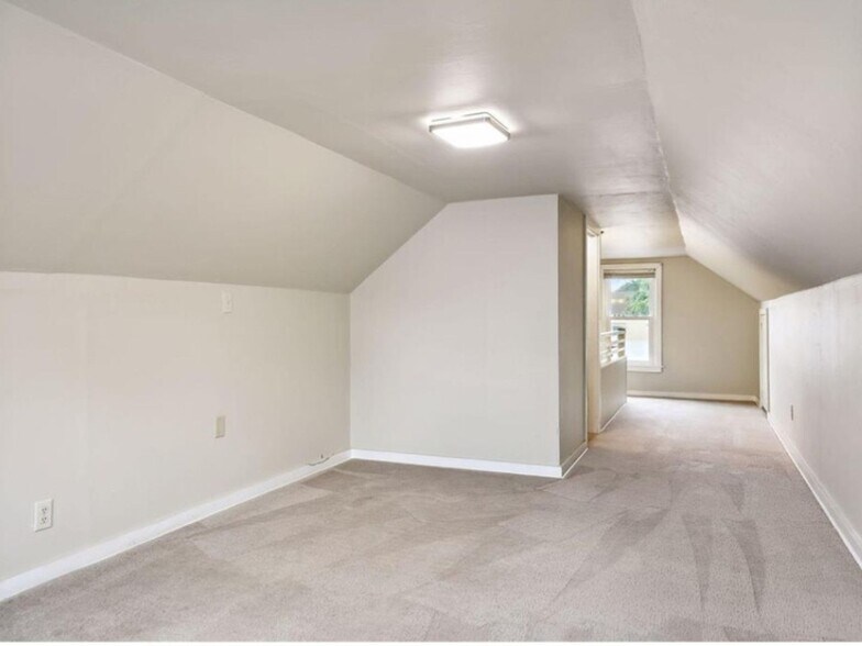 Building Photo - 5055 Emerson Ave N