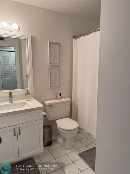 Building Photo - 5514 Courtyard Dr