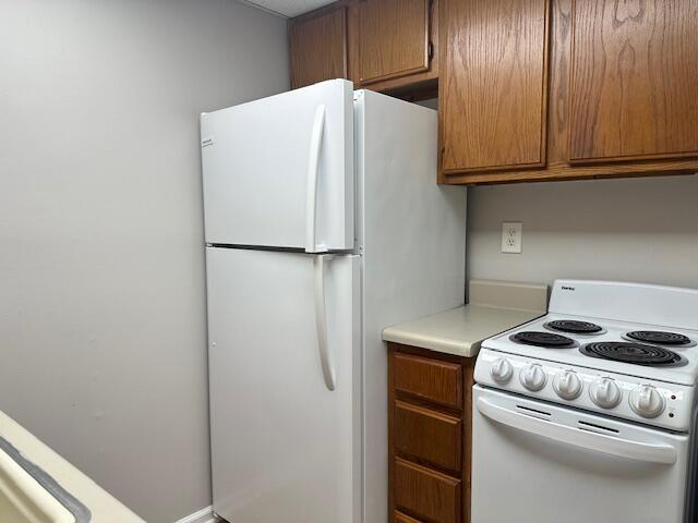 Building Photo - 4803 Frontage Rd NW