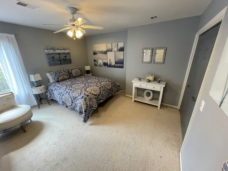 bedroom 3 - 90 Bishop Sq