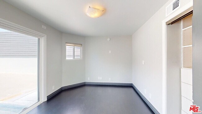 Building Photo - 4272 Don Jose Dr
