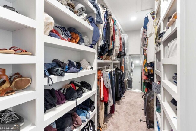 Building Photo - 2026 Harwinor Rd SE