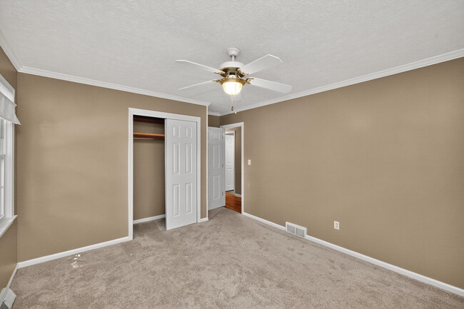 Building Photo - 433 Potomac Dr