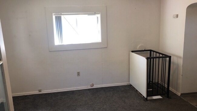 Building Photo - 513-515 NE Kamiaken Street