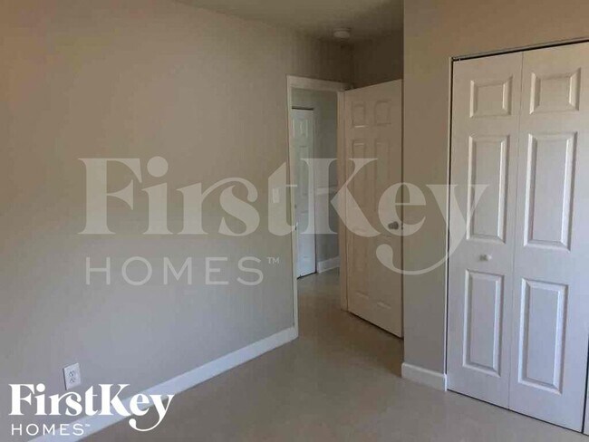 Building Photo - 17023 SW 149th Pl