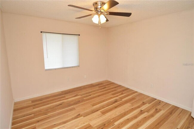 Building Photo - 2904 Lichen Ln