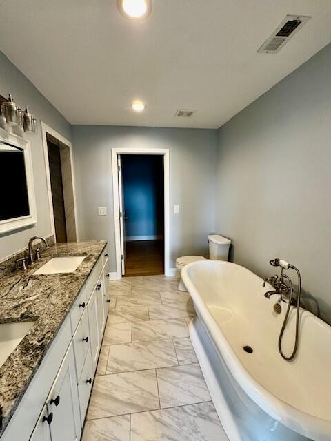 Building Photo - 1013 Squirrel Nest Ln