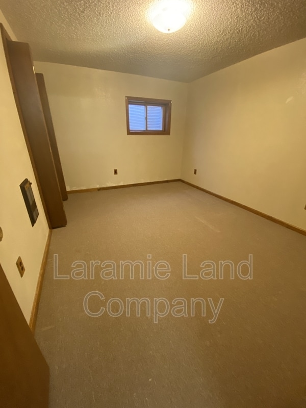 Building Photo - 2664 W Jefferson St