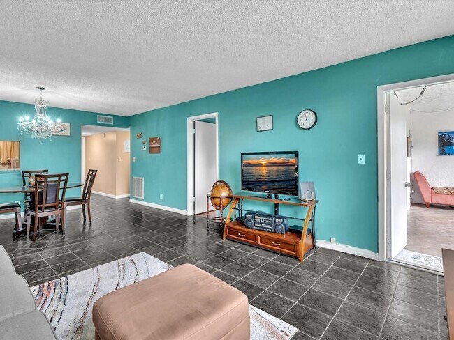 Building Photo - 6570 Royal Palm Blvd
