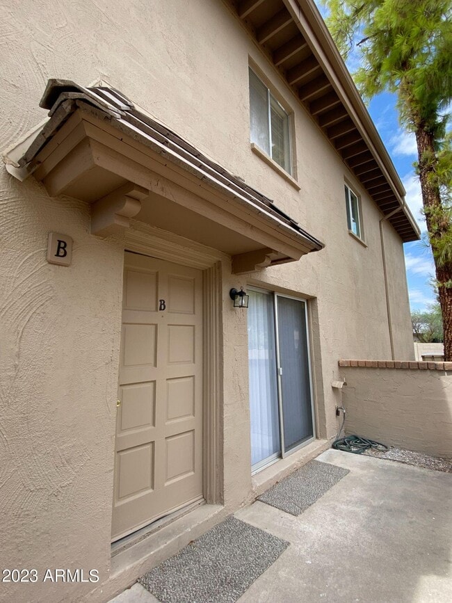 Building Photo - 17024 E Calle Del Oro