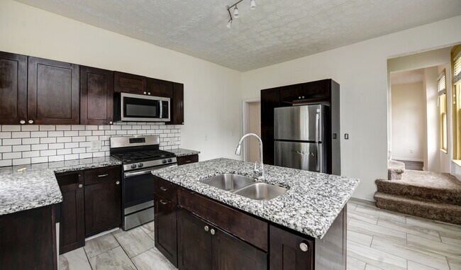 Building Photo - 683-685 South Champion