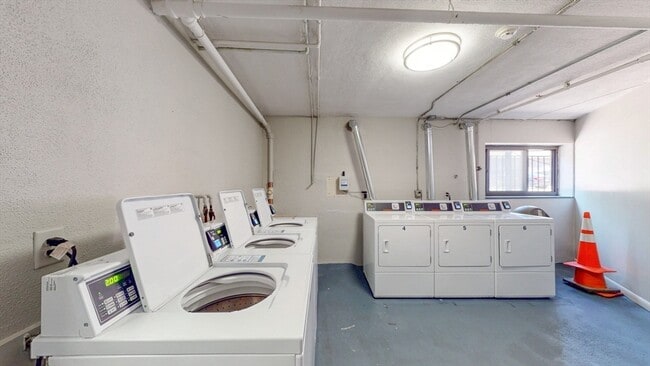 Building Photo - 15 Walbridge St