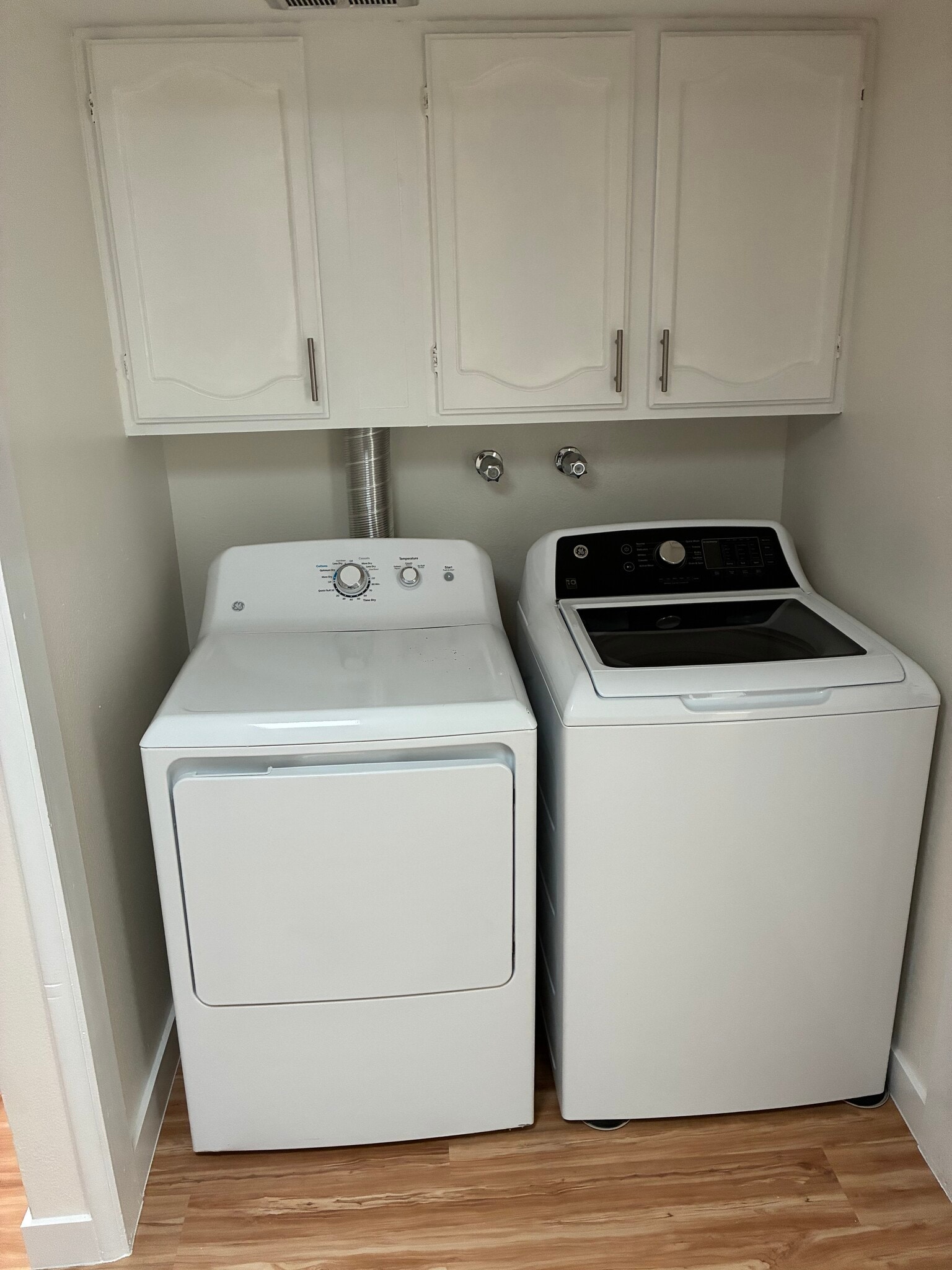 laundry - 736 Gould Ave