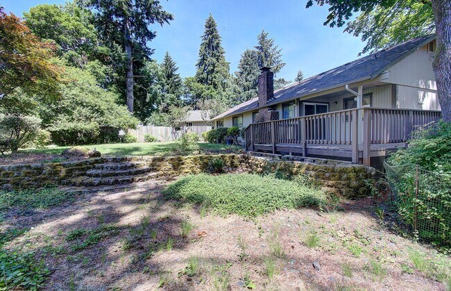 Building Photo - Spacious 3-Bedroom Home with Private Backyard Oasis