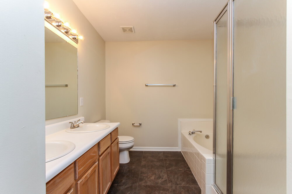 Building Photo - 1685 Cedar Mill Dr