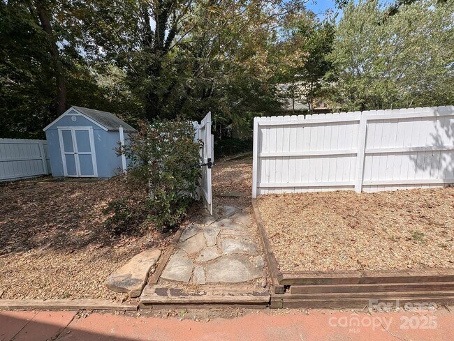 Building Photo - 24 Woodrow Ave