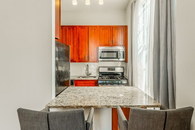 Building Photo - 333 2nd St NE