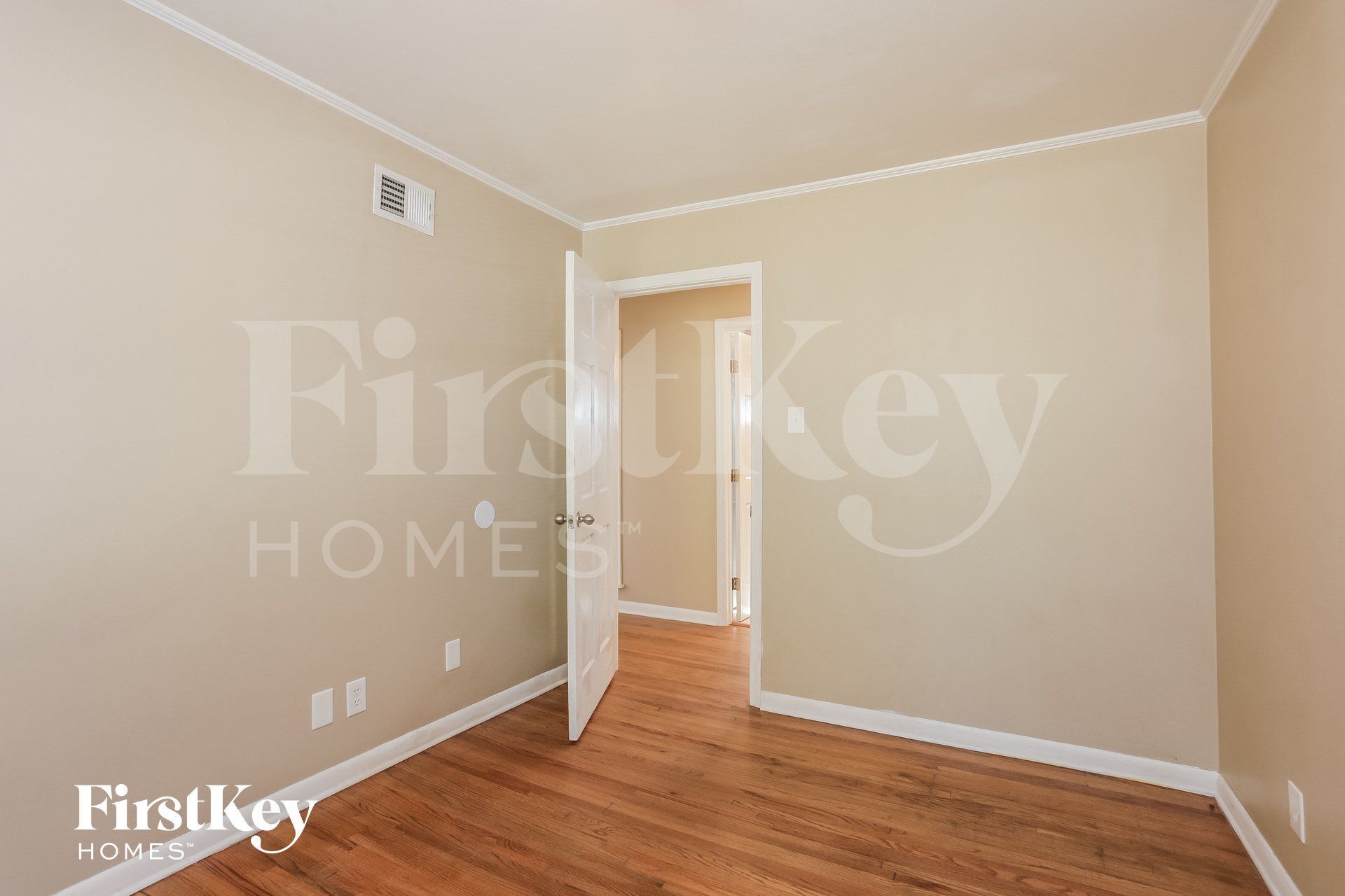 Building Photo - 5359 Blackwell St