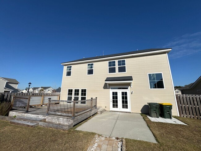 Building Photo - 3 Bed 2.5 Bath Home - Pooler GA