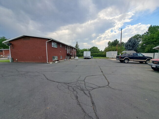 Building Photo - 445 E 535 S