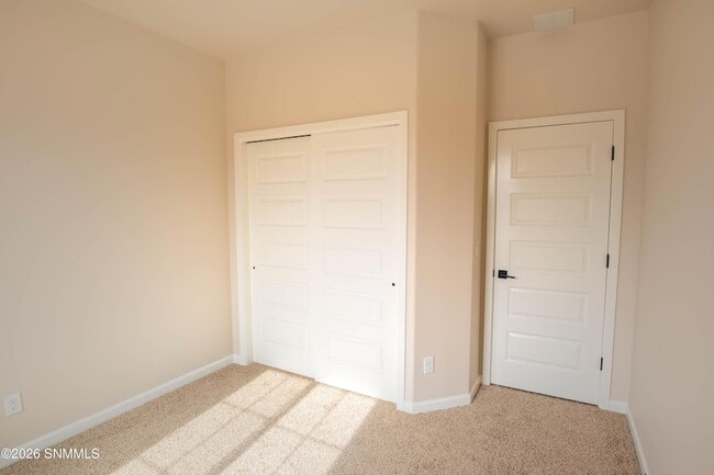 Building Photo - 4709 Elsinore Ave